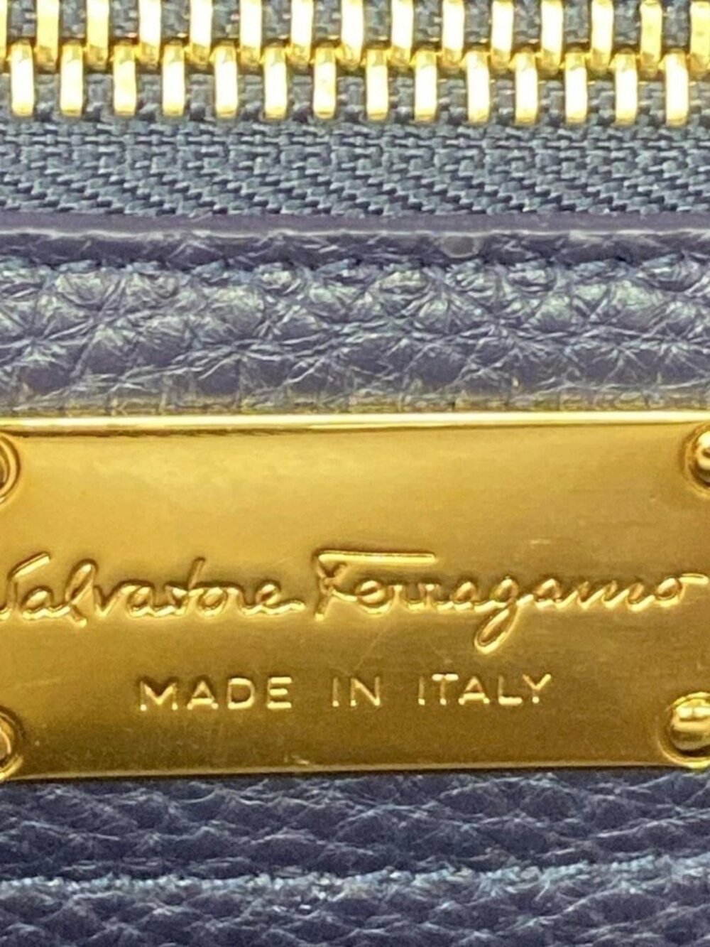 Salvatore Ferragamo Amy - Dark Navy Leather Handbag - Picture 9 of 10